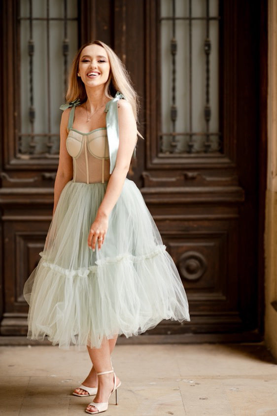 CLASSIC CHIC SAGE GREEN MIDI DRESS