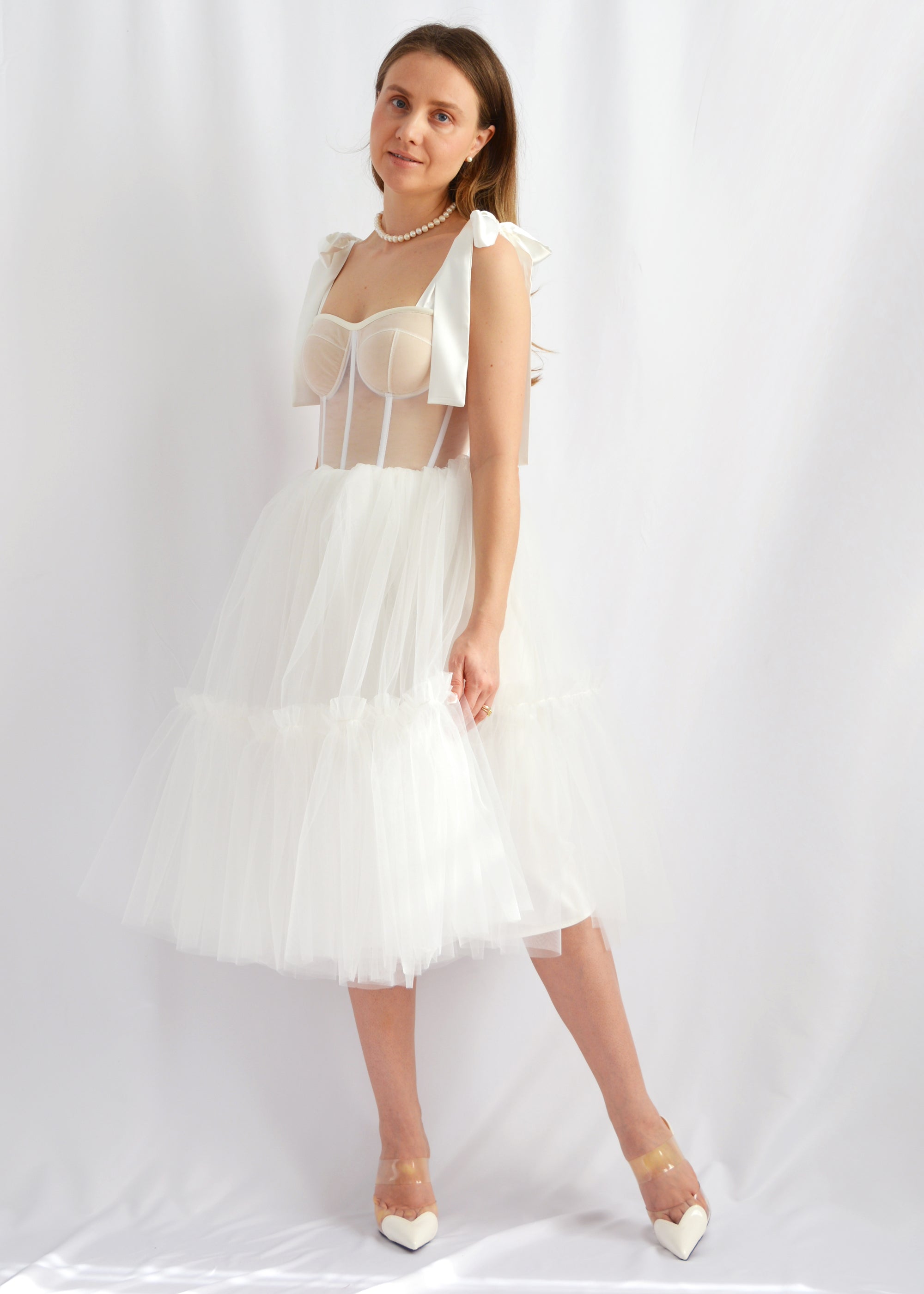 CLASSIC CHIC WHITE MIDI DRESS