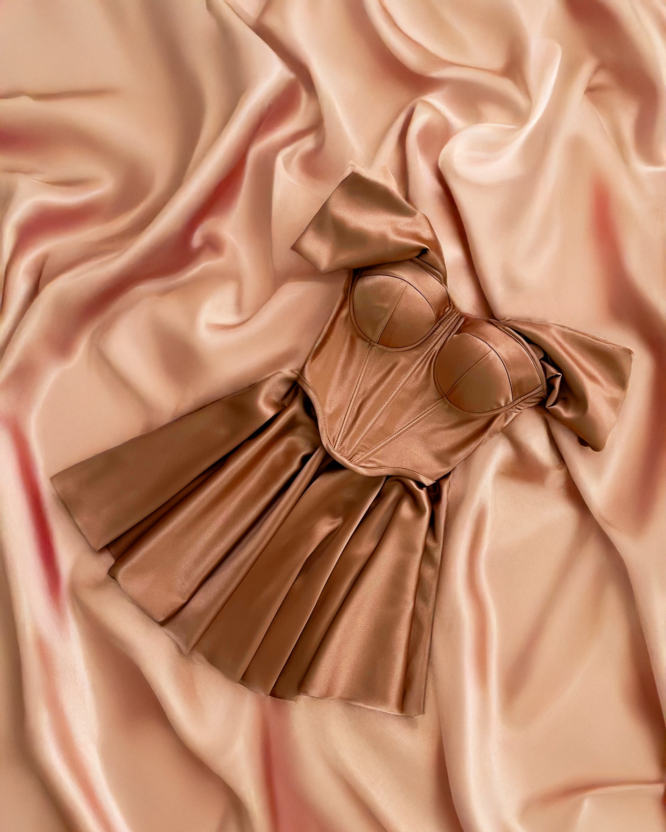 RETRO ICON GOLDEN CARAMEL MINI SKIRT