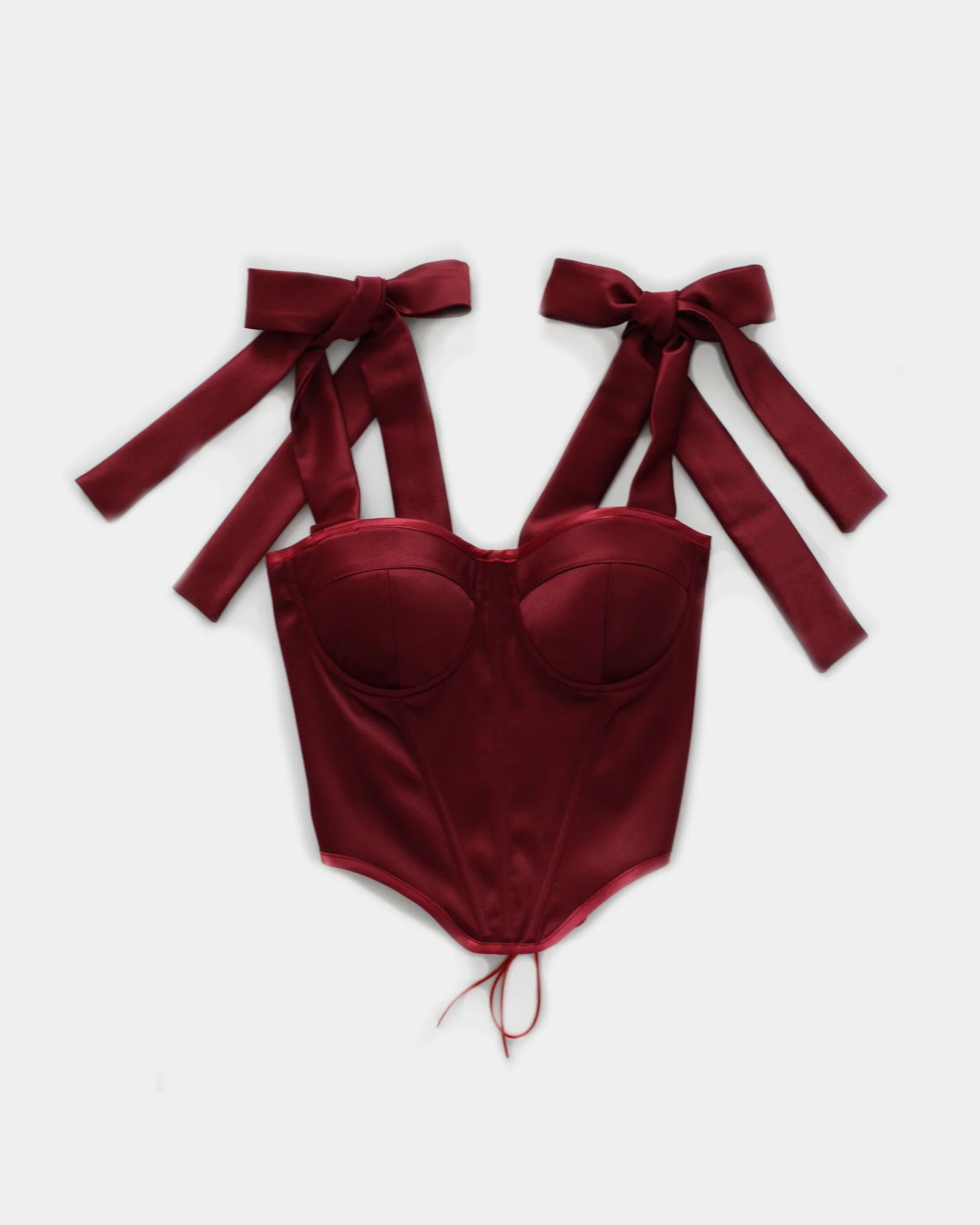 COCKTAIL IN MANHATTAN BURGUNDY