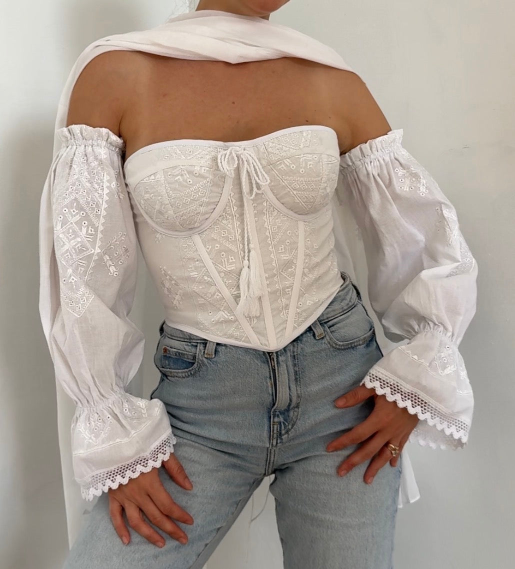 TRADITIONAL CORSET-4