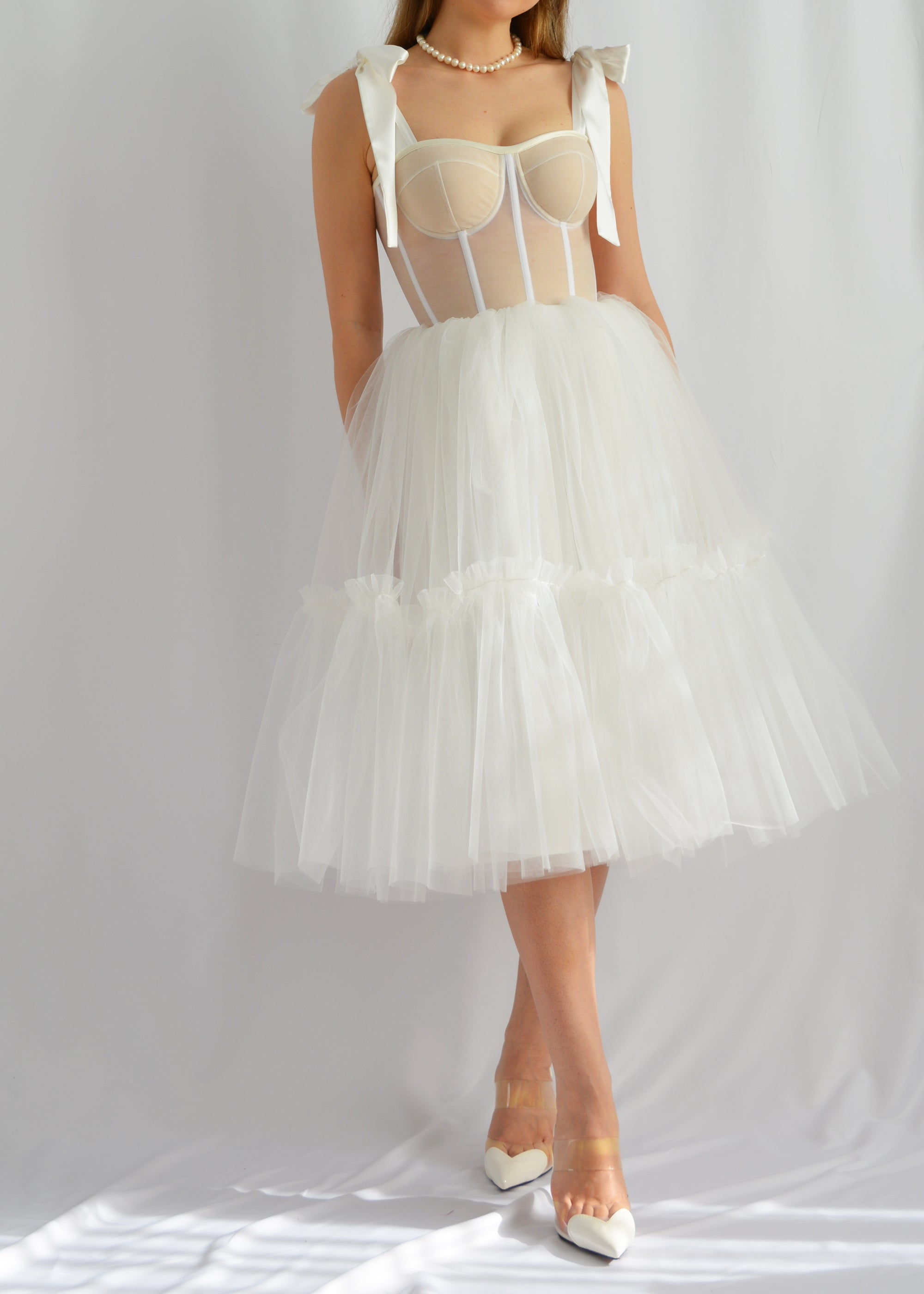 CLASSIC CHIC WHITE MIDI DRESS