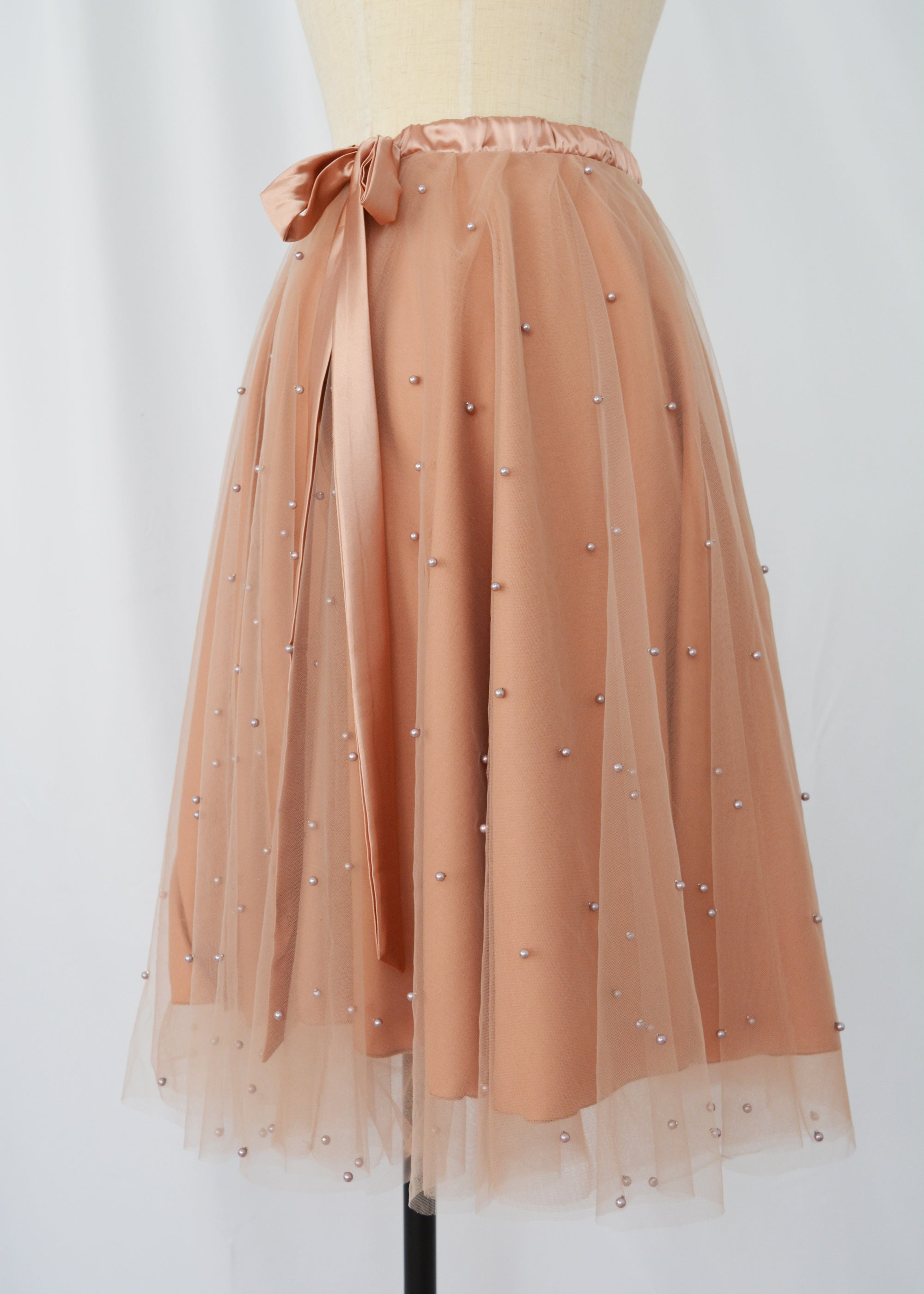 PEARLS CAPPUCCINO MIDI SKIRT WITH BOW
