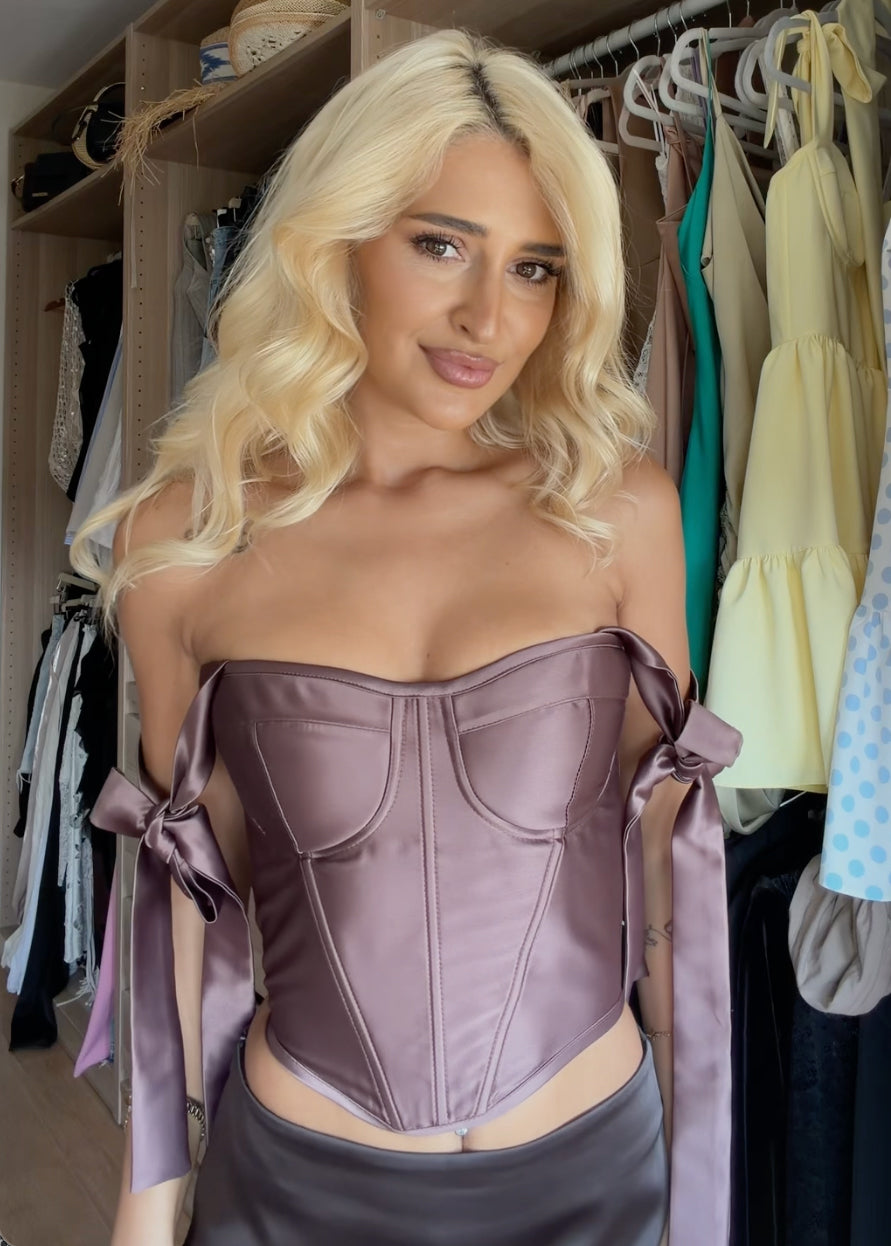 ALL EYES ON HER CORSET